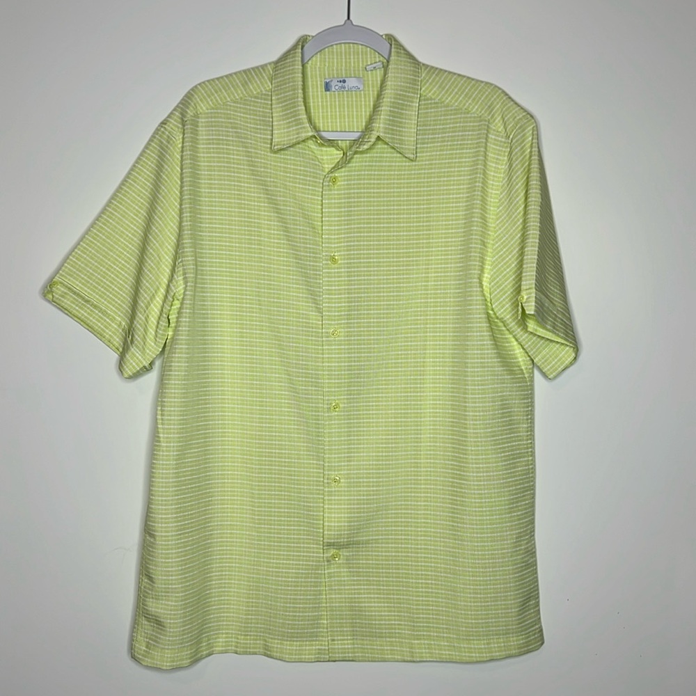 CAFE LUNA BEACH ISLAND RESORT VIBES ~ WRINKLE FREE ~ BUTTON UP ~ SIZE MEDIUM